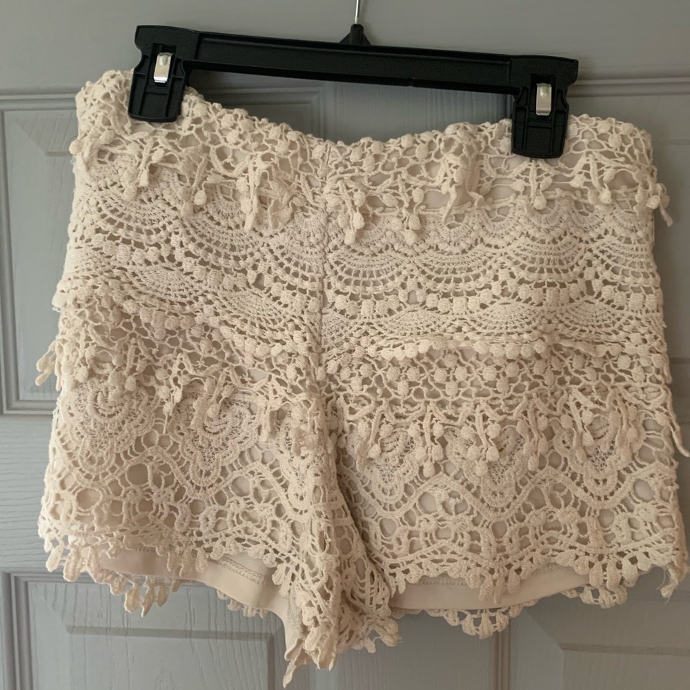 Cream, lace short
